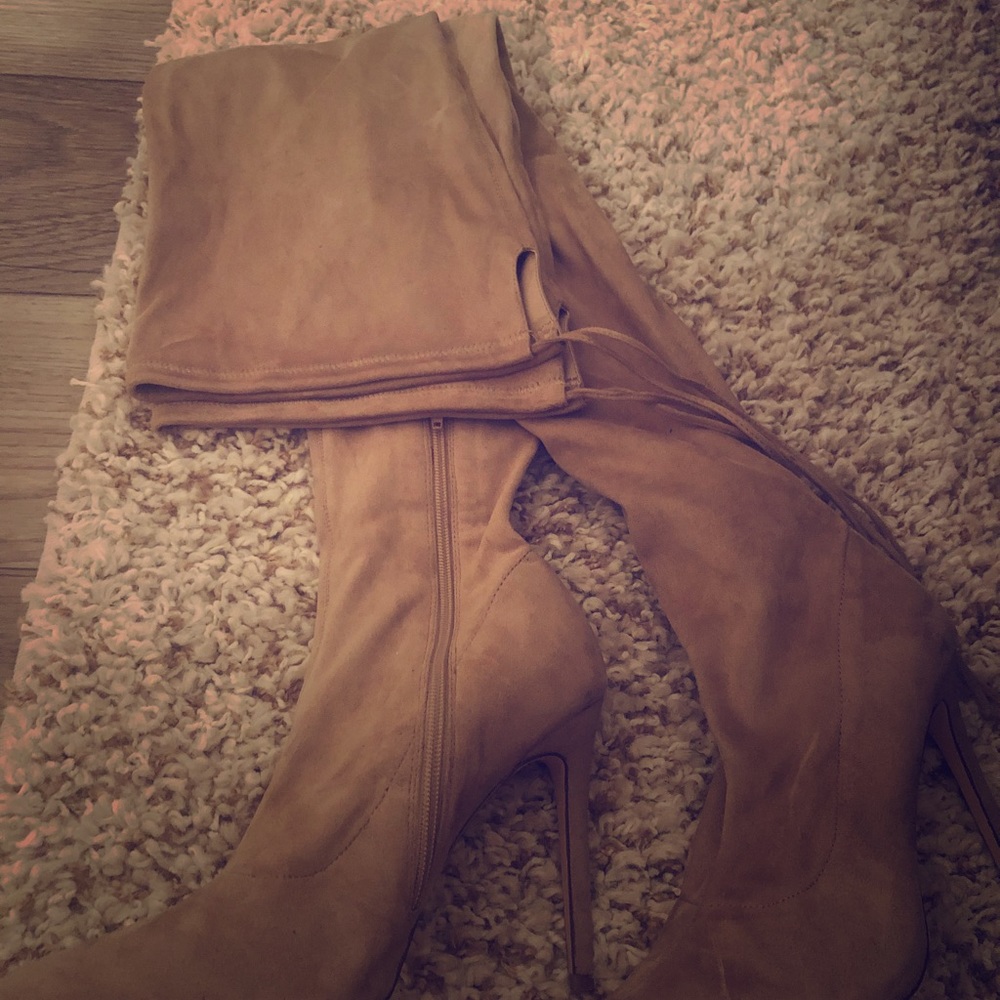 Over the knee suede boots size 9